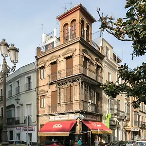 1 Dormitorio. Jesús Gran Poder 4. Plaza De La Gavidia Sevilla