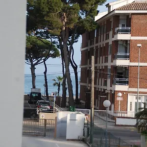 https://apartamento-acogedor-en-cambrils-a-100m-de-la-playa.catalonia-hotels.com